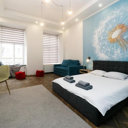 Main Square Apartment Good Stay In The City Center Lviv Exteriör bild