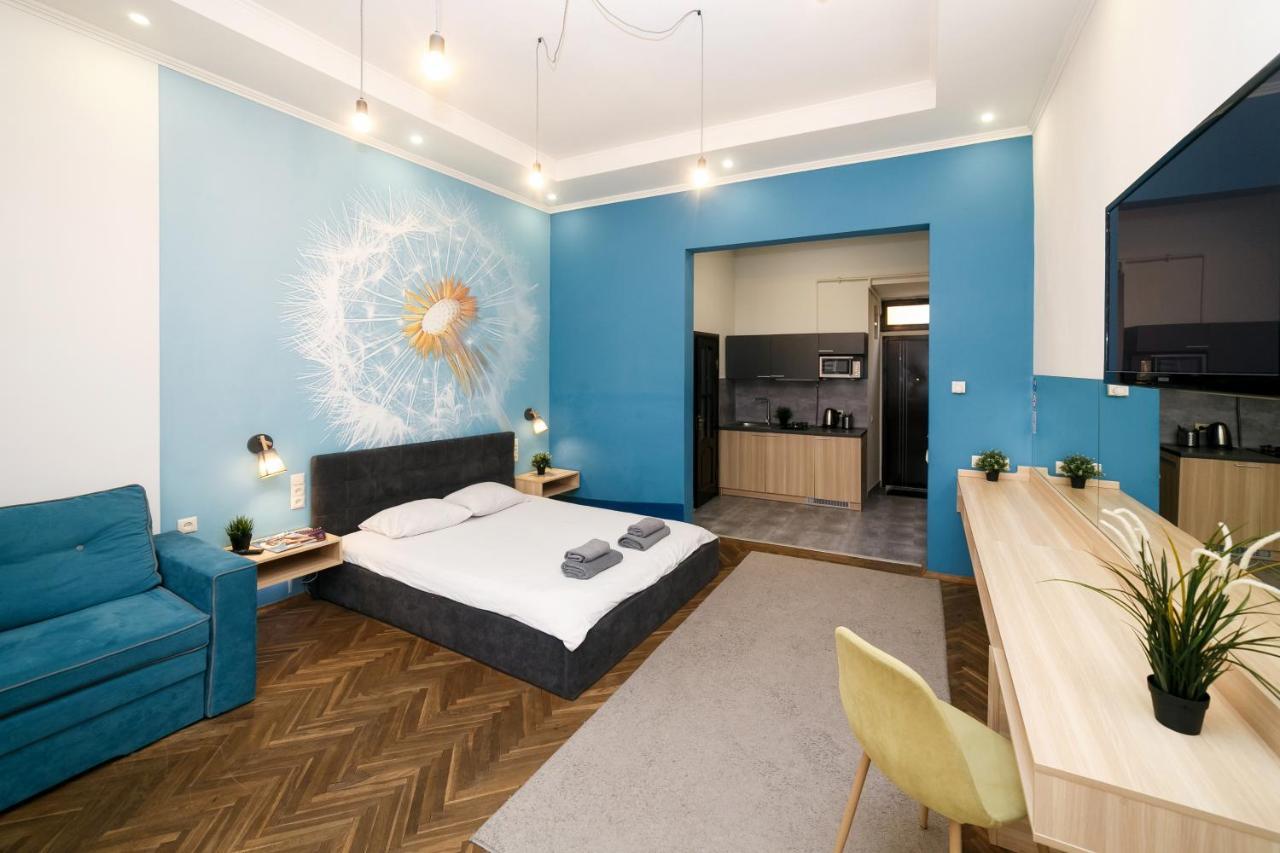 Main Square Apartment Good Stay In The City Center Lviv Exteriör bild