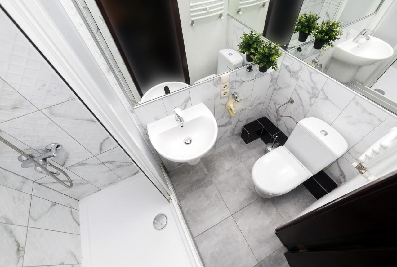 Main Square Apartment Good Stay In The City Center Lviv Exteriör bild