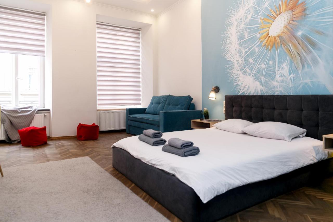 Main Square Apartment Good Stay In The City Center Lviv Exteriör bild
